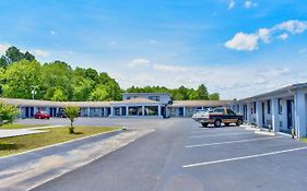 New Swainsboro Inn